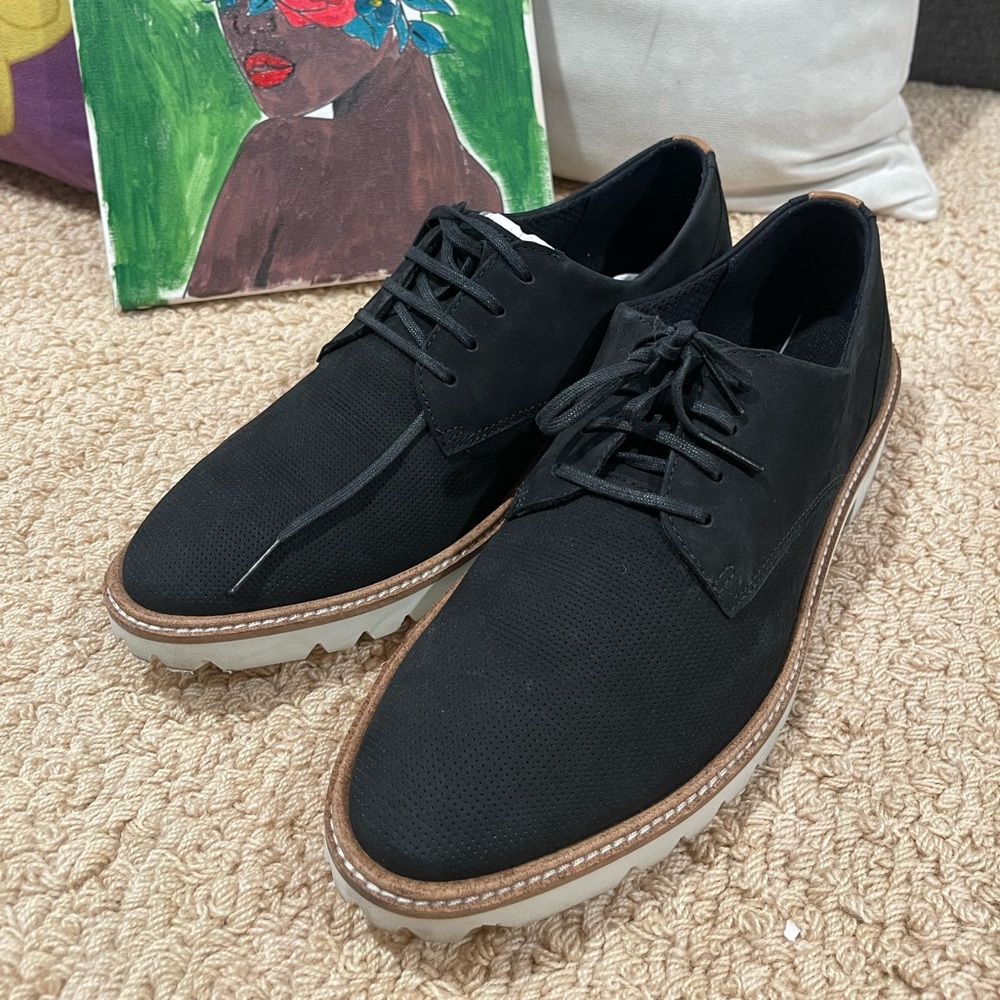 Ecco Lace-Up Women’s Shoes